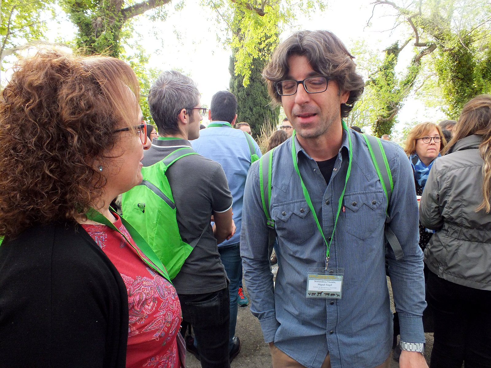 Jornadas AIDA 2019. Pausa café en los jardines del campus