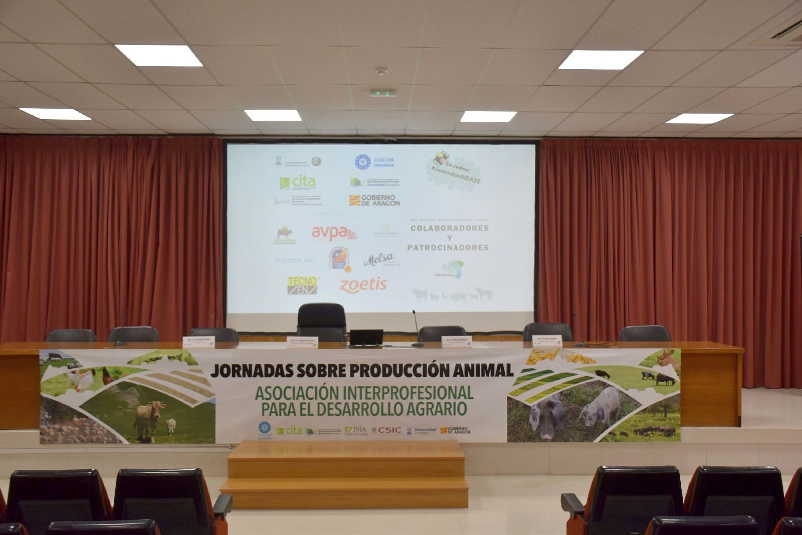 Jornadas AIDA 2025. Acreditación y entrega de documentación