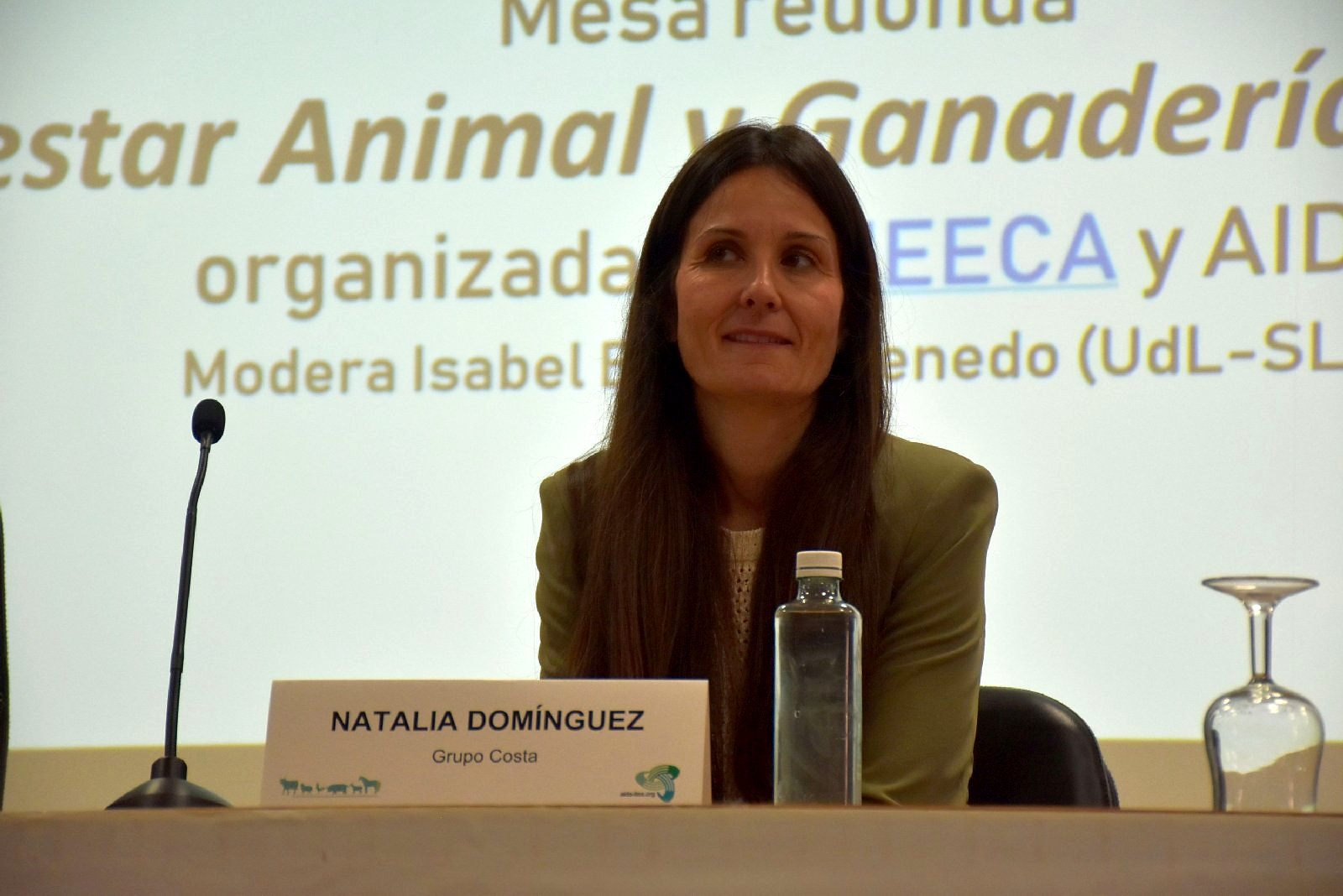 Jornadas AIDA 2025. Mesa redonda sobre bienestar animal y ganadería