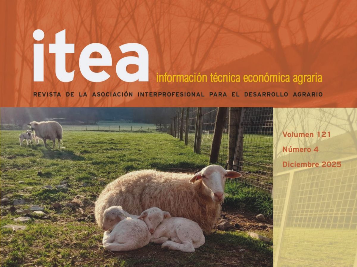 Portada del volumen 121(4) de ITEA: oveja Ansotana con dos corderos en una pradera de montaña y, al fondo, una oveja Churra Tensina